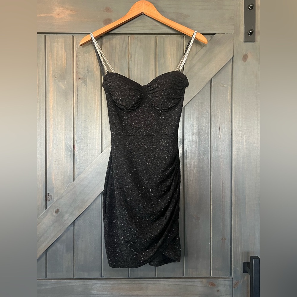 Windsor Black Glitter Dress.
Perfect condition.
